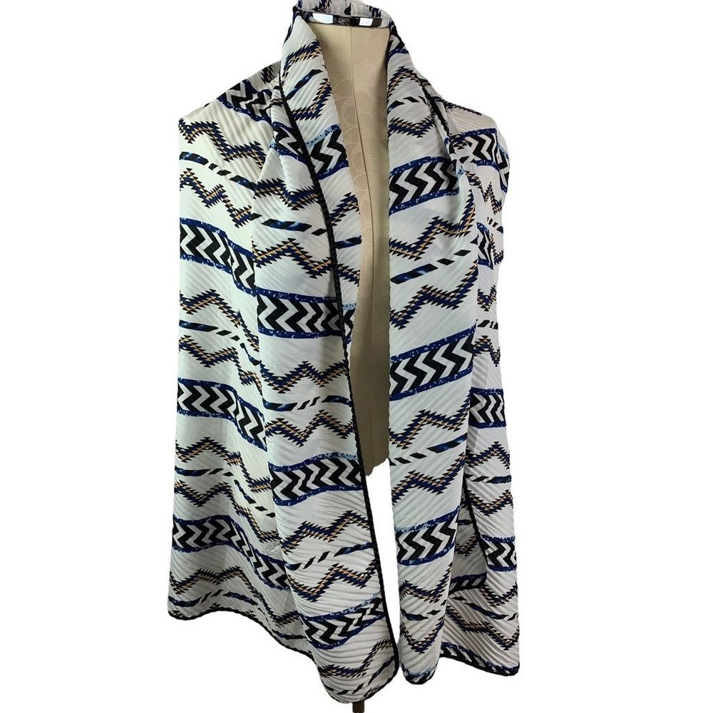 Charming Charlie White Navy Blue Scarf Shawl Crinkle Fabric 28 x 70"